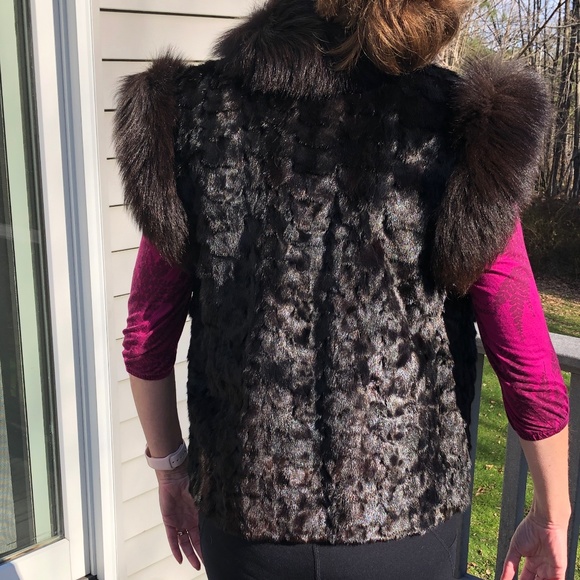 Saga Mink & Fox Fur Black Vest - Picture 4 of 16